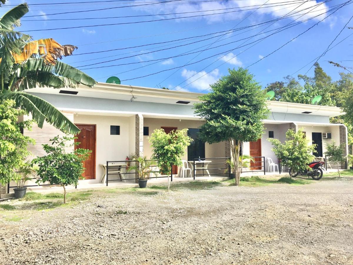 Grae'S Apartelle Moalboal Exterior foto