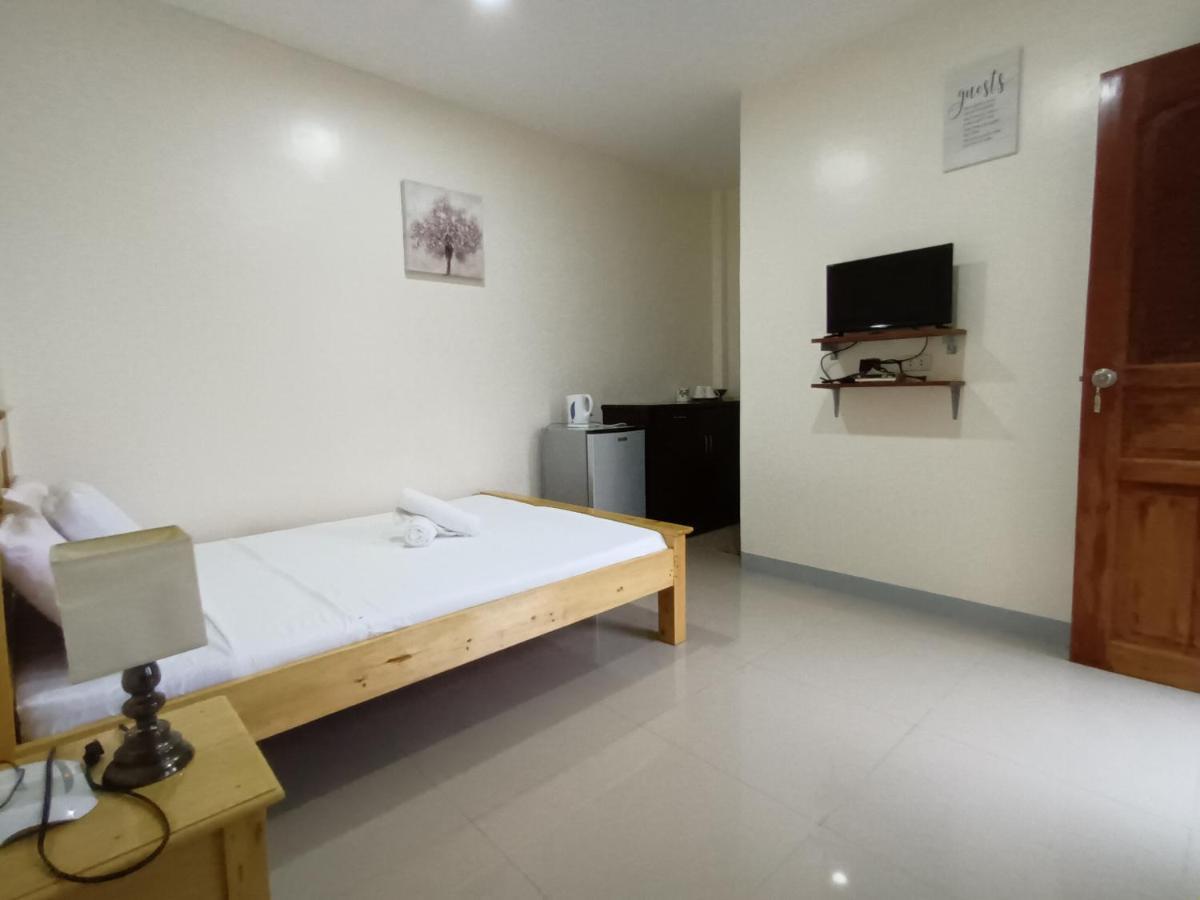 Grae'S Apartelle Moalboal Exterior foto