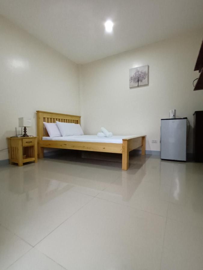 Grae'S Apartelle Moalboal Exterior foto