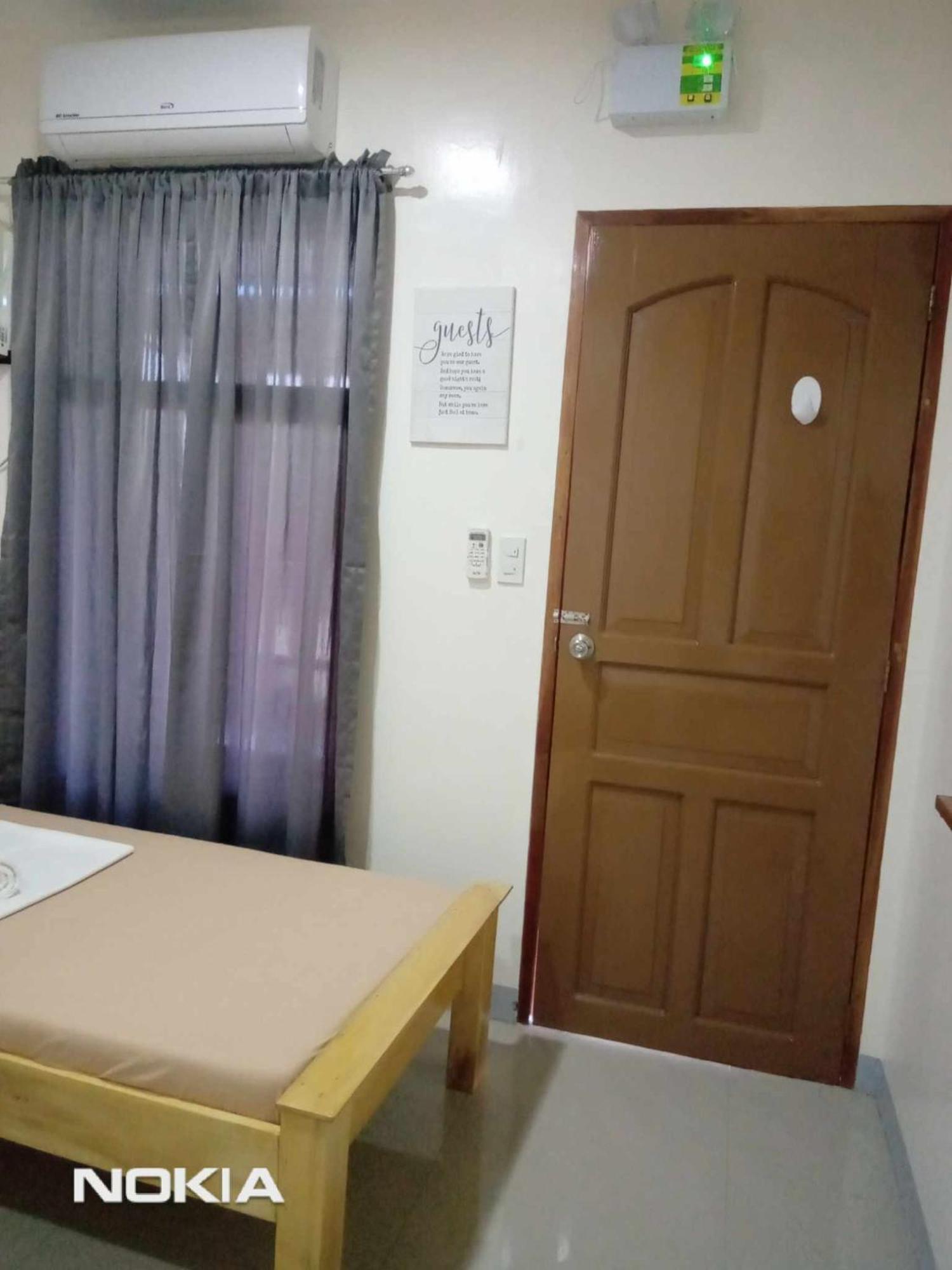 Grae'S Apartelle Moalboal Exterior foto